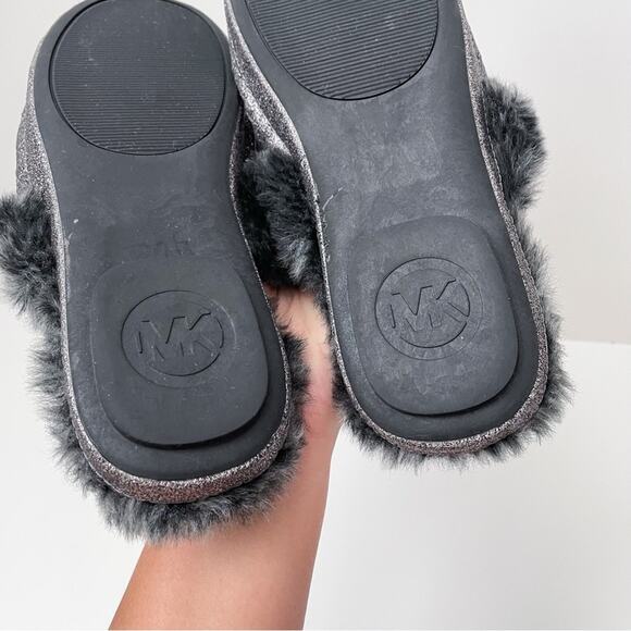 Michael Kors Slippers Fur Glitter Gunmetal Silver Size 6/7 - Picture 6 of 6